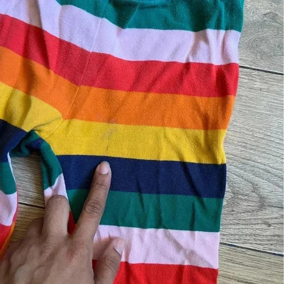 Old navy striped rainbow pjs Sz 7 - Picture 2 of 3